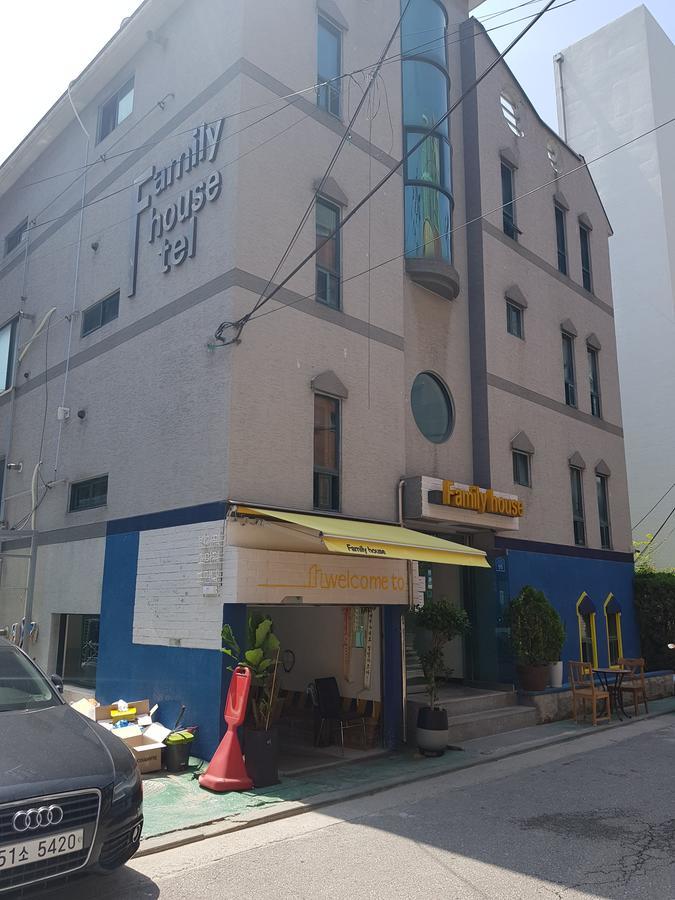 Take 1 Guesthouse Hongdae Seoel Buitenkant foto