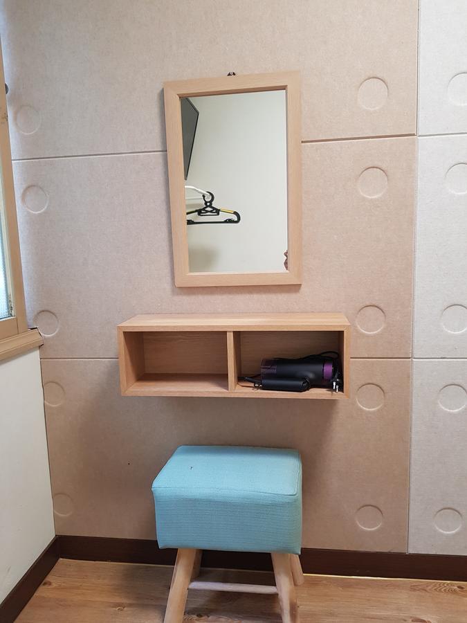 Take 1 Guesthouse Hongdae Seoel Buitenkant foto